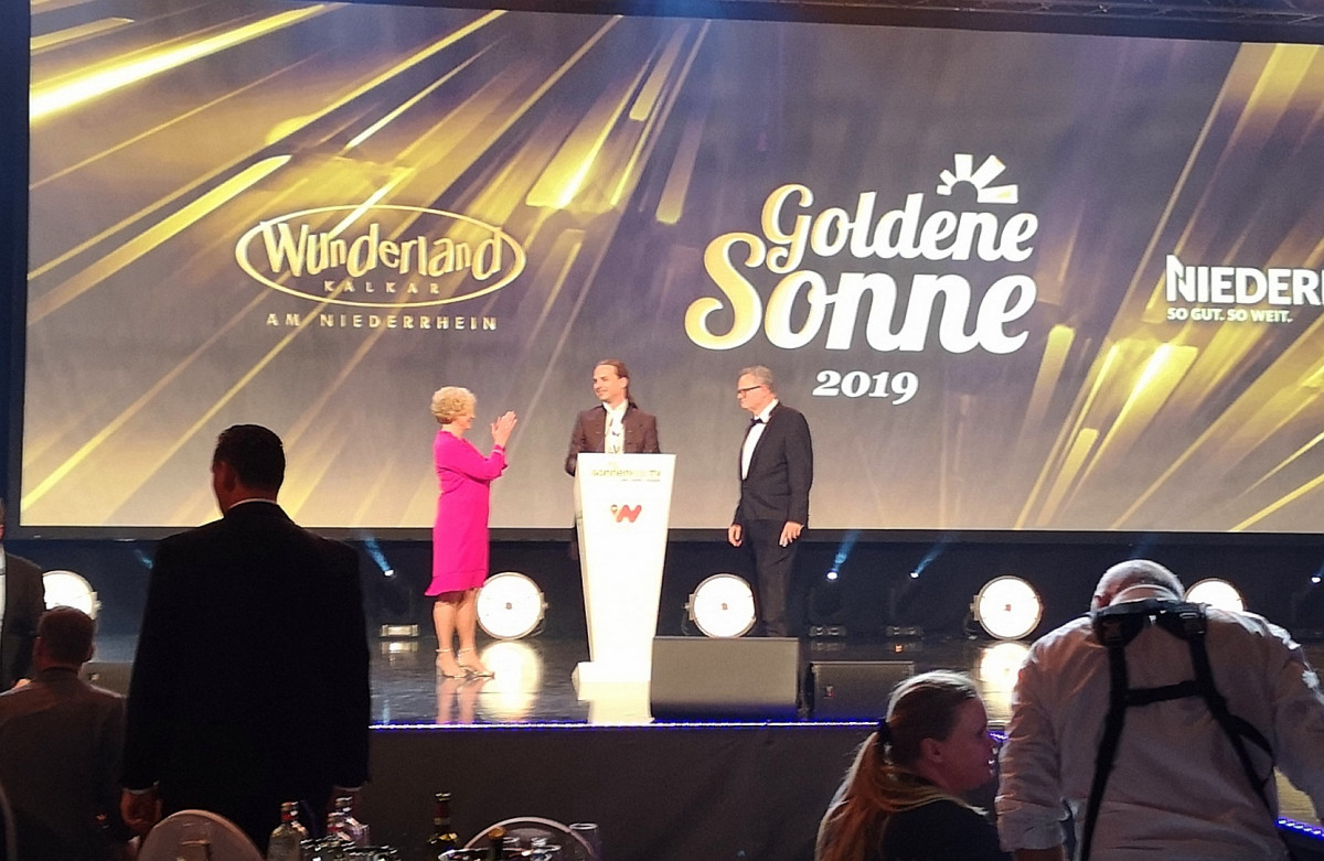 original_goldene-sonne-2019-ehrung-reisebuero-sonnenklar-gelsenkirchen-buer