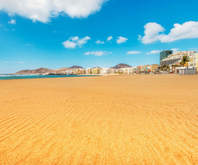 GettyImages-488098629 Gran Canaria Las Palmas Playa De Las Canteras 2028444 dic master